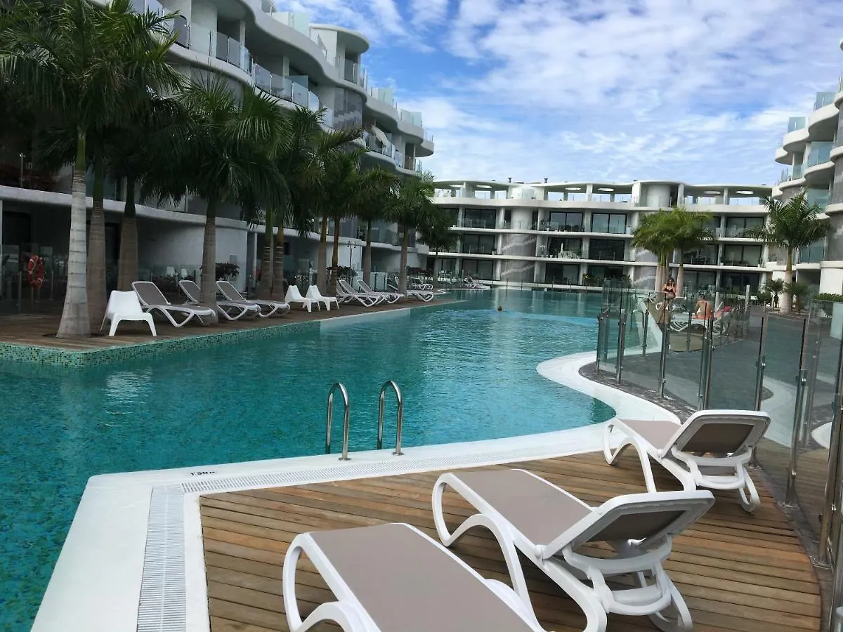 Appartamento The Waves, Luxurious 5*, Wifi, Olympic Pool Palm-mar 0*,  Spagna