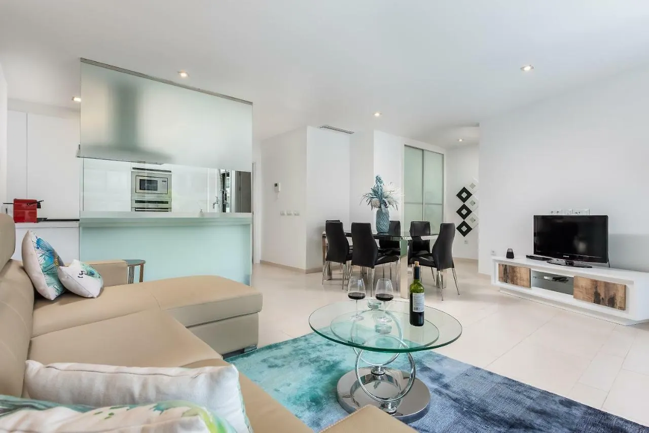 The Waves, Luxurious 5*, Wifi, Olympic Pool Apartment Palm-mar